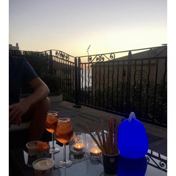 Baladeuse lumineuse LED multicolore sur batterie