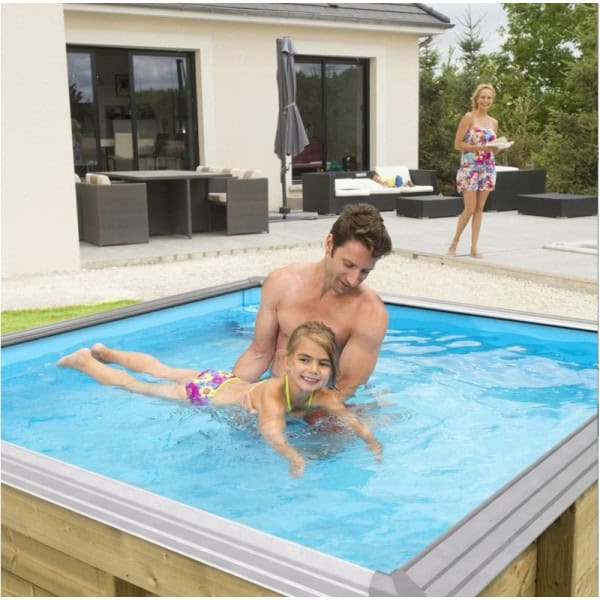 Pistoche piscine bois pour enfants