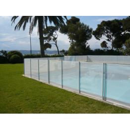 Barrière piscine Beethoven blanche piquets anodisés
