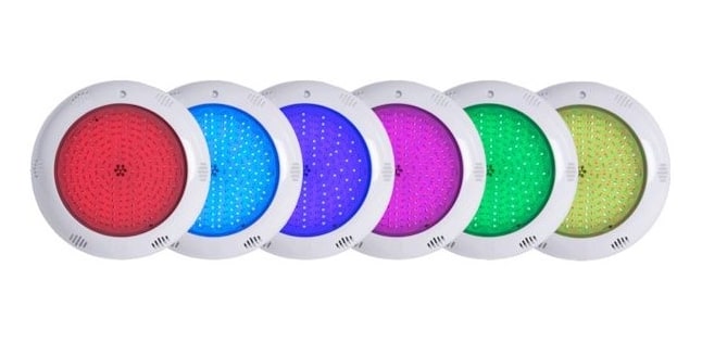 Projecteur LED couleur piscine