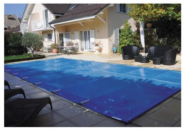 bâche hiver piscine